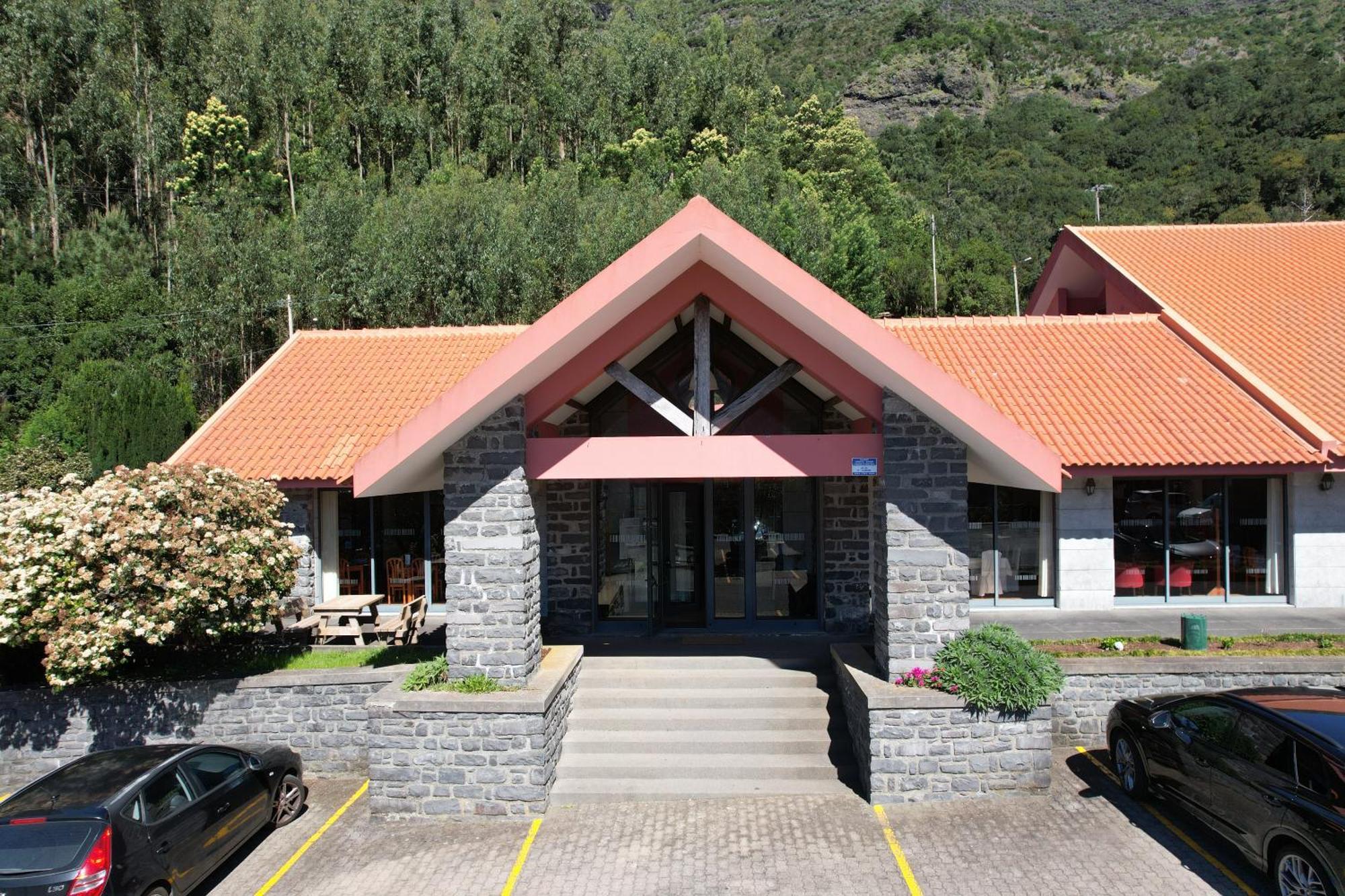 Valley View Hotel Encumeada Senhora do Rosário Exteriör bild